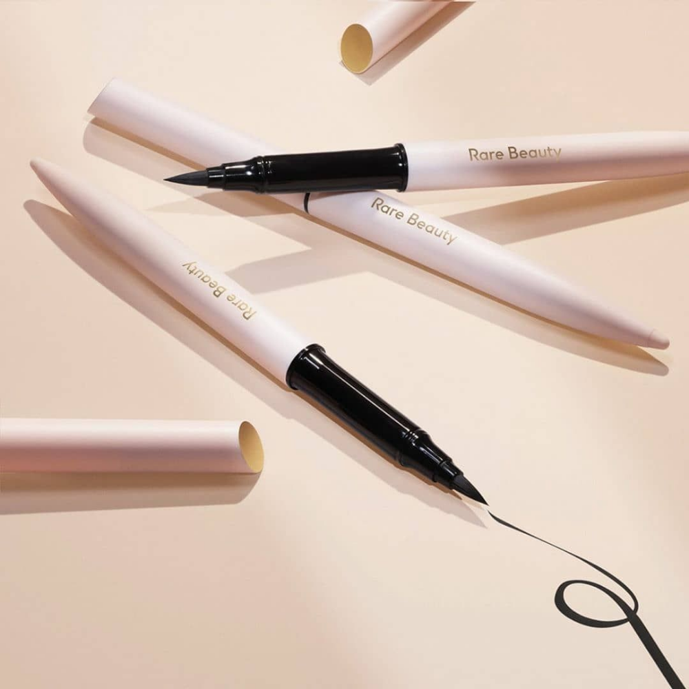 Perfect Strokes Matte Liquid Liner in black