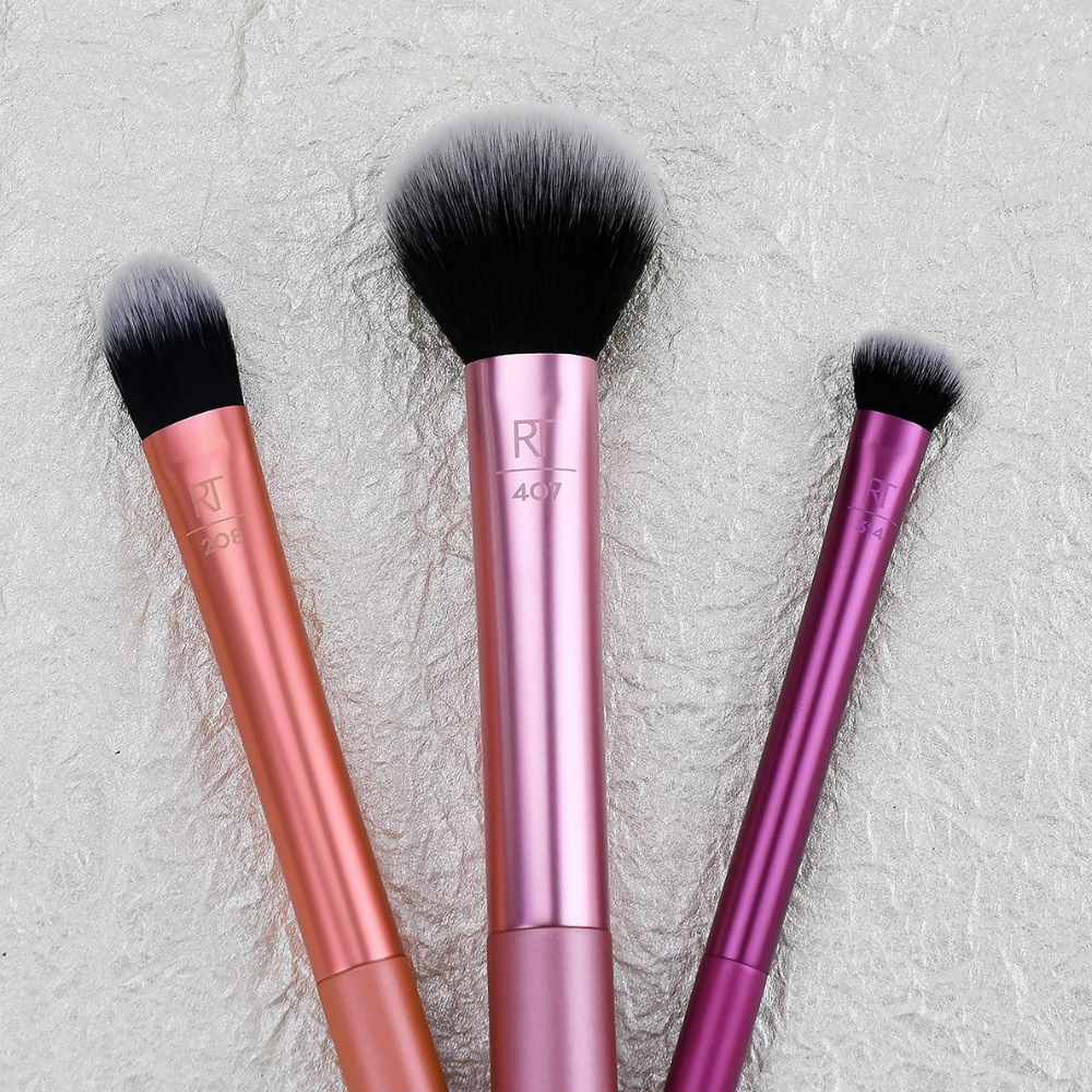 Real Techniques Travel Essentials Kit brochas